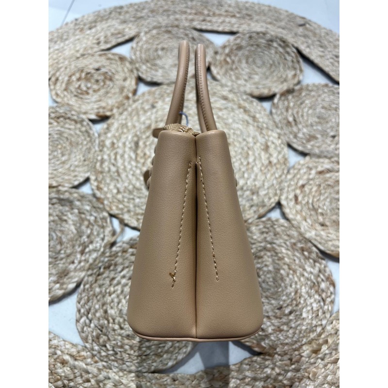 Bolso de Mano "Flor Elegance" con Colgante y Bandolera