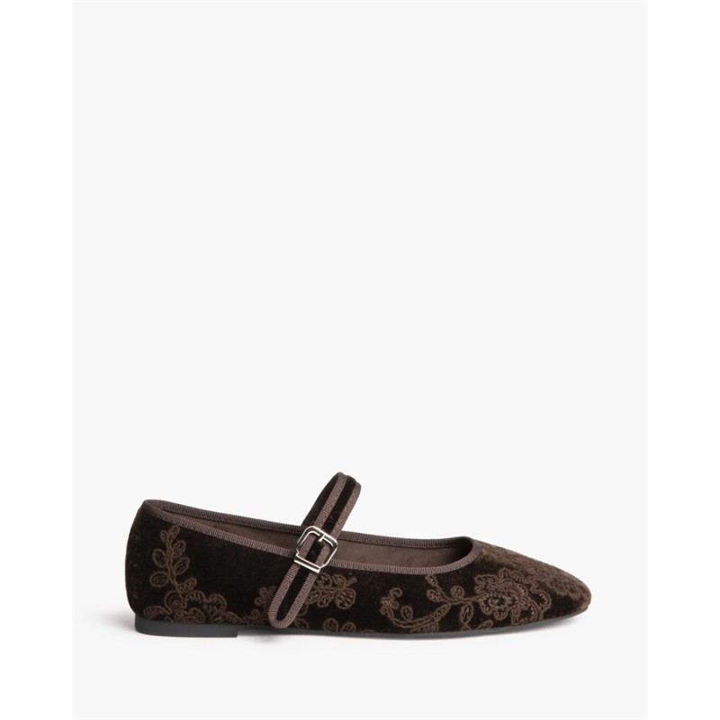 Bailarina Merceditas en Terciopelo con Bordado Floral M6580