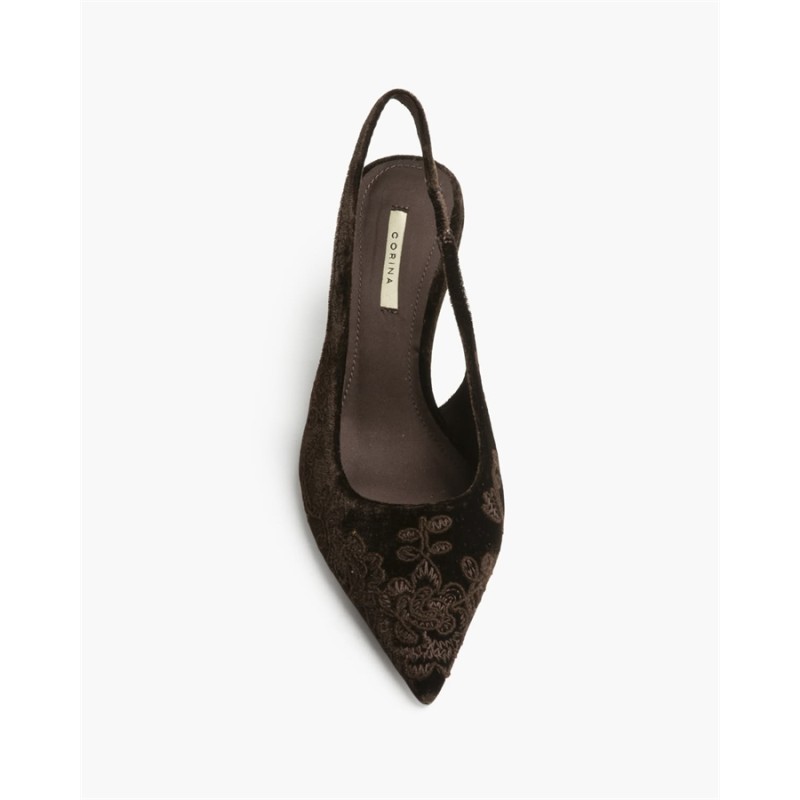 Zapato Destalonado en Terciopelo con Bordado Floral y Tacón Sensato M6715