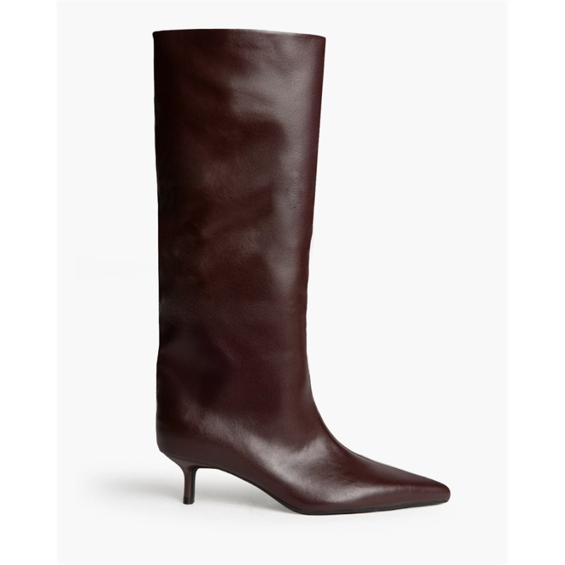 Bota Alta de Caña Ancha con Tacón Fino Kitten y Punta...