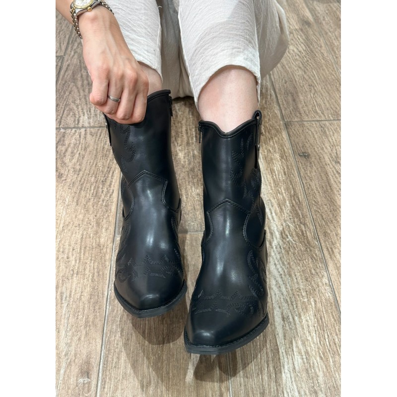 Bota Campera Cowboy de Media Caña con Bordados A6440