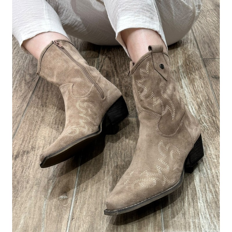 Bota Campera Cowboy de Media Caña con...