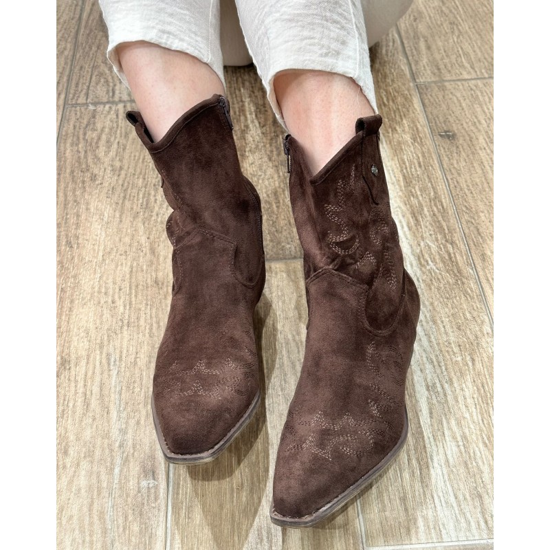 Bota Campera Cowboy de Media Caña con Bordados A6440