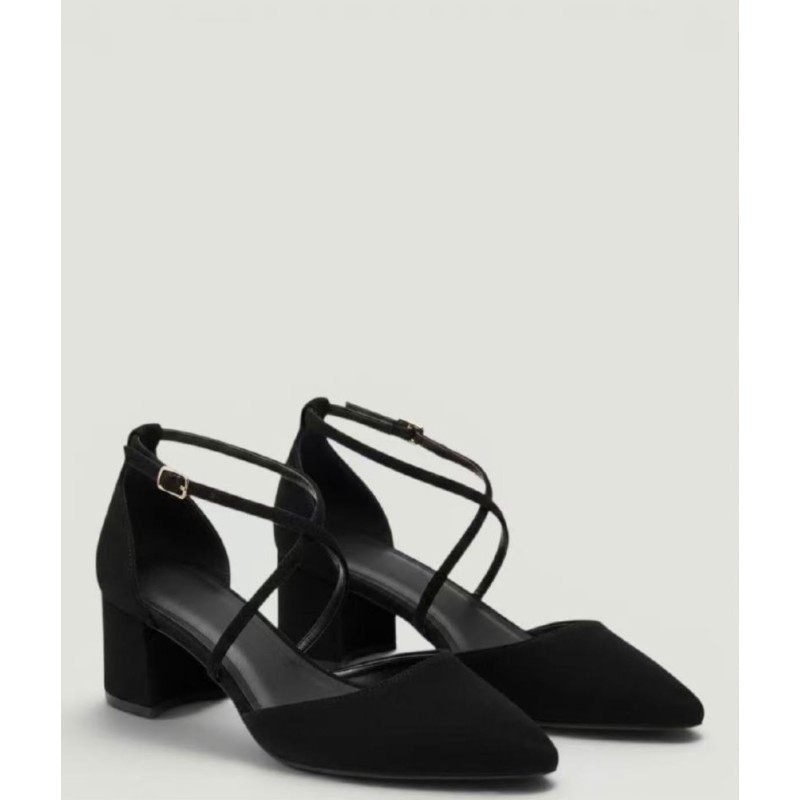 Tacones Élite de Punta Fina con Tiras Cruzadas