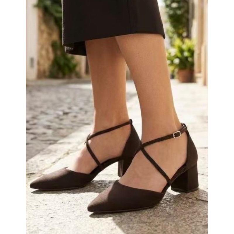 Tacones Élite de Punta Fina con Tiras...