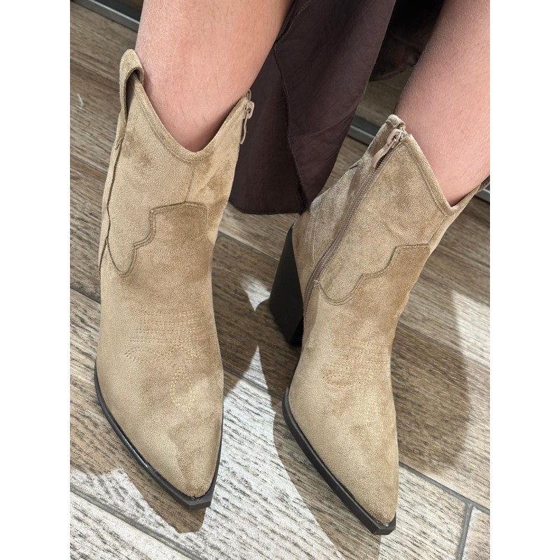 Botines Camperos Estilo Cowboy con Bordado y Puntera Fina...