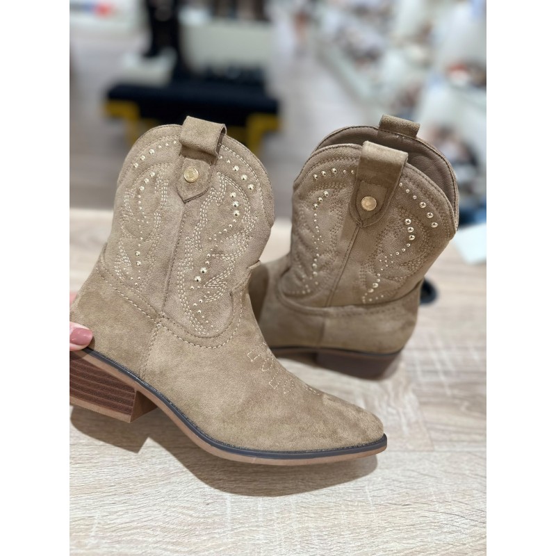 Botines Camperos Bajos de Estilo Cowboy con Tachuelas y Bordados