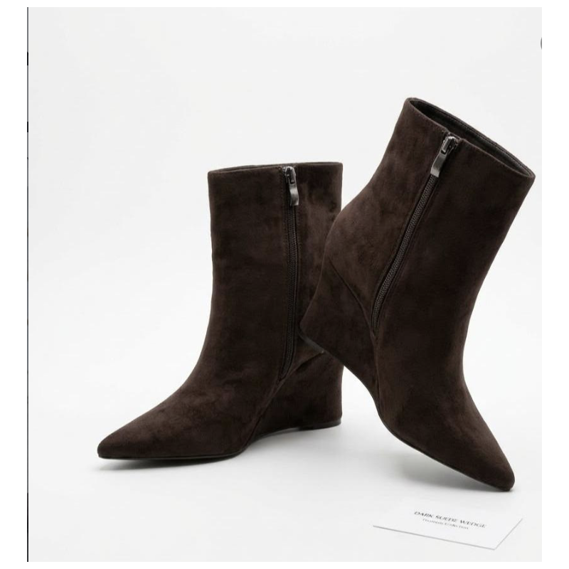 Botines Elegantes con Cuña en Ante  -...