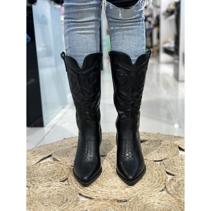 Bota estiló cowboy