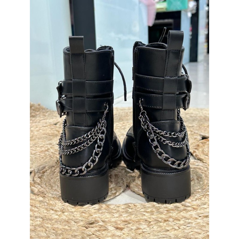 Botín plano doble decorado