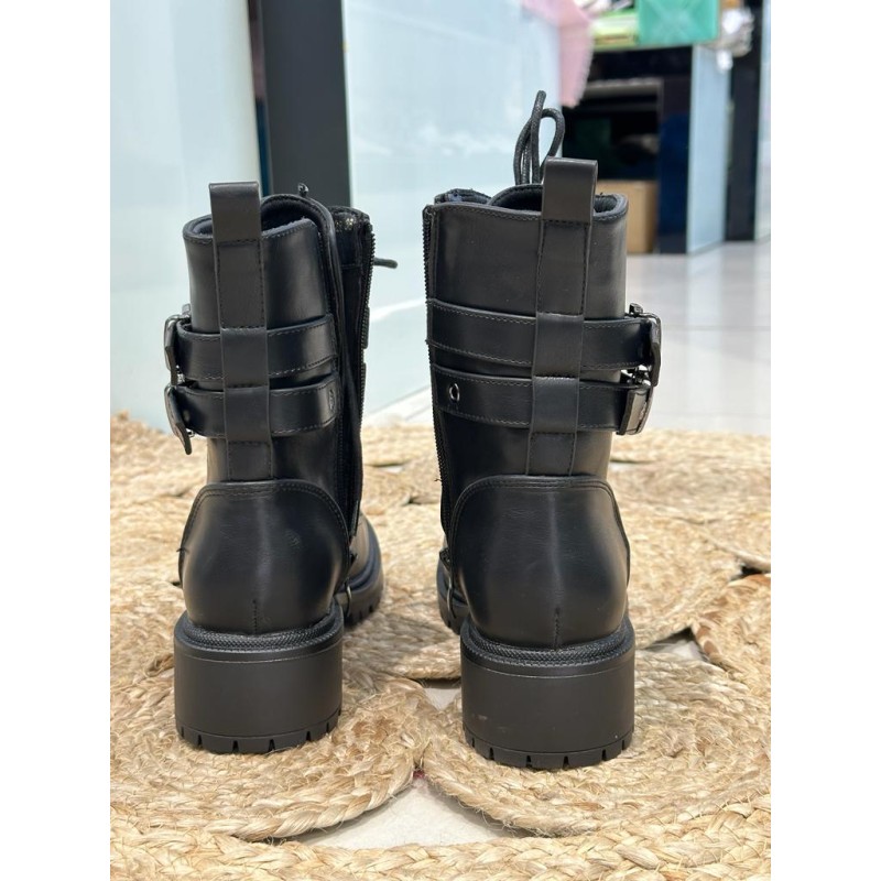 Botín plano doble decorado