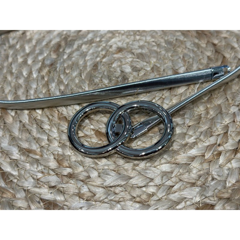 Cinturón metálico con elasticidad